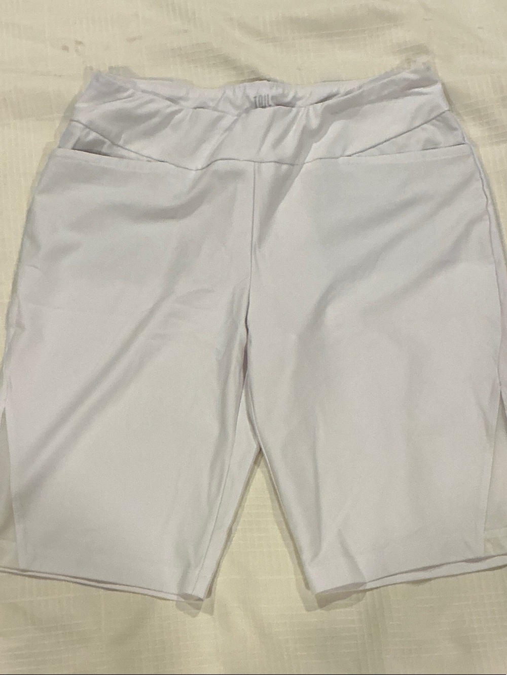 Tail White Women's Golf Shorts